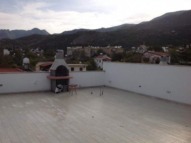 Nice 2 Bedroom Terrace Apartment With Beautifull Sea And Mountain Views Location Lapta Girne (For Rent)