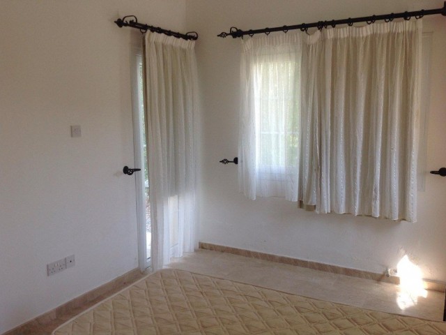 3 Bedroom Villa For Rent Location Alsancak Girne (private swimming pool)