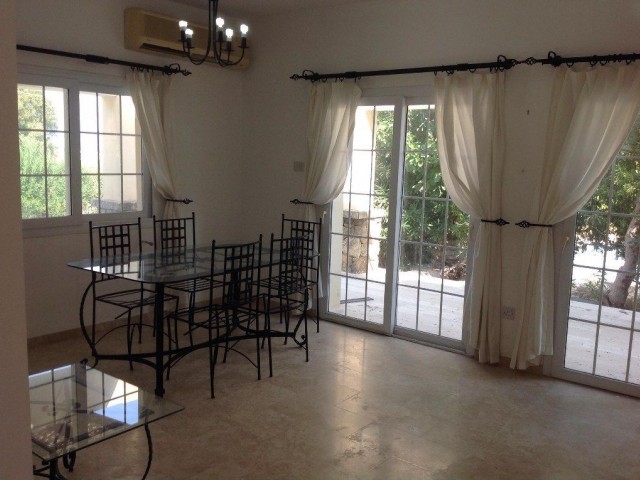 3 Bedroom Villa For Rent Location Alsancak Girne (private swimming pool)