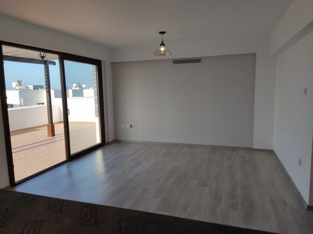 Nice 2 Bedroom Apartment For Sale Location Yesiltepe Alsancak Kyrenia (Sea And Mountain Vie Llogara National Park) ** 