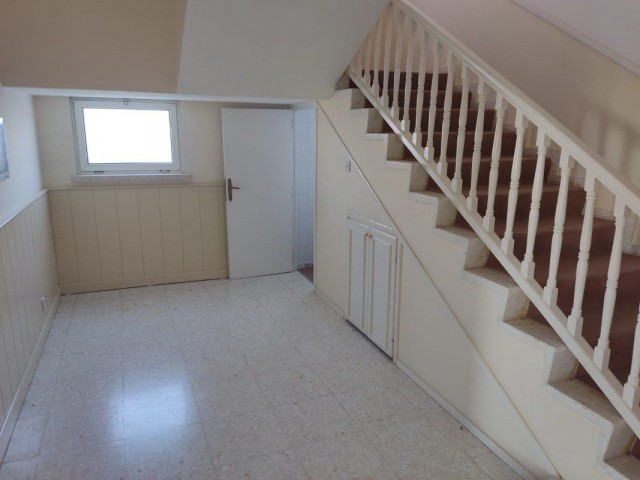 Вилла Well Kept 6 Bedroom Villa For Sale Location Lapta Girne (good price for a solid house) ** 