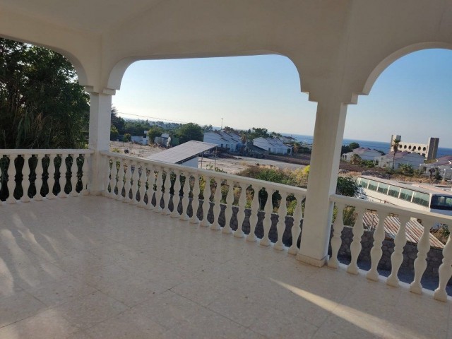 Вилла Well Kept 6 Bedroom Villa For Sale Location Lapta Girne (good price for a solid house) ** 