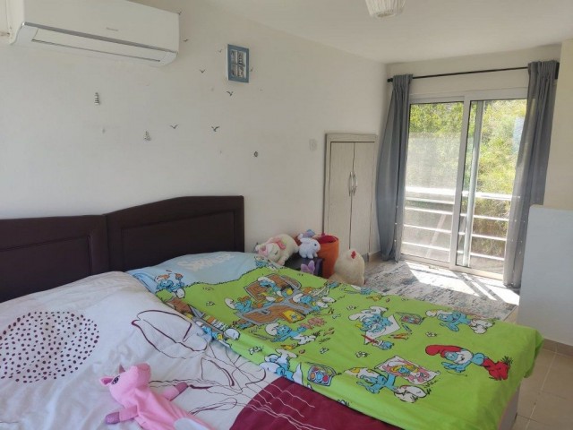 1 Schlafzimmer Doppelhaushälfte zu verkaufen mit Lage Karsiyaka Girne (Meer- und Bergpanoramablick) Reduzierter Preis!