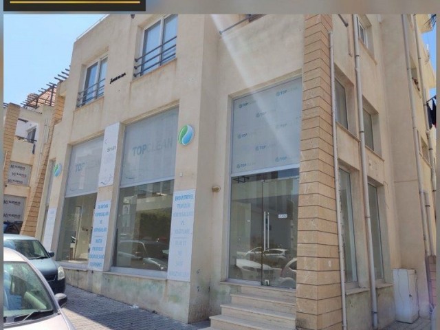 Great Business Opportunity Staggered Shop For Sale With Best Location Next To New Harbour Opposite Lord Palace Hotel Girne. (Türkische Besitzurkunden)