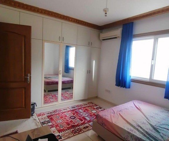 Продажа квартиры с 3 спальнями рядом с отелем Lord Palace Hotel New Harbour Girne