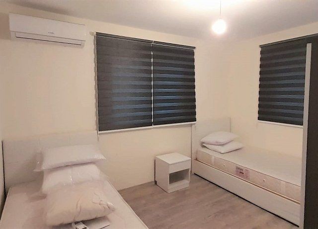 Schöne 1-Zimmer-Wohnung zu verkaufen Lage New Port Kyrenia in der Nähe von Oscar Hotel Girne (mit Bürogenehmigung)