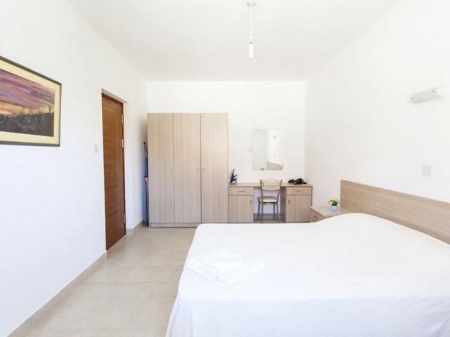 Прекрасная возможность для бизнеса Мечта - управлять очень успешным апарт-отелем с лучшим расположением на главной дороге Эдремит Алсанджак Гирне Северный Кипр (на продажу)