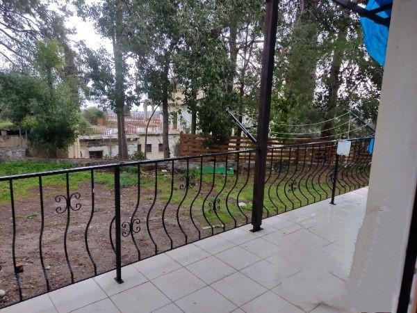 Schöne Gartenwohnung mit 2 Schlafzimmern zu vermieten, Standort Edremit Girne