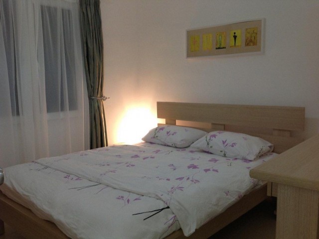 Schöne 3-Zimmer-Wohnung mit herrlichem Meer- und Bergblick, Lage hinter der Gemeinde Alsancak in Kyrenia (zu verkaufen)