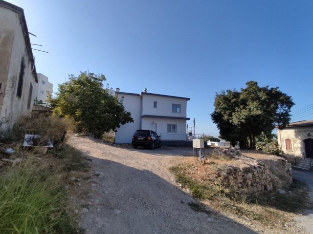 Brandneue Villa mit 3 Schlafzimmern zum Verkauf, Standort Başpınar Village (mit wunderschönem Meer- und Bergblick) Lapta Girne (dieses makellose Haus ist ein ungewöhnlicher Fund)