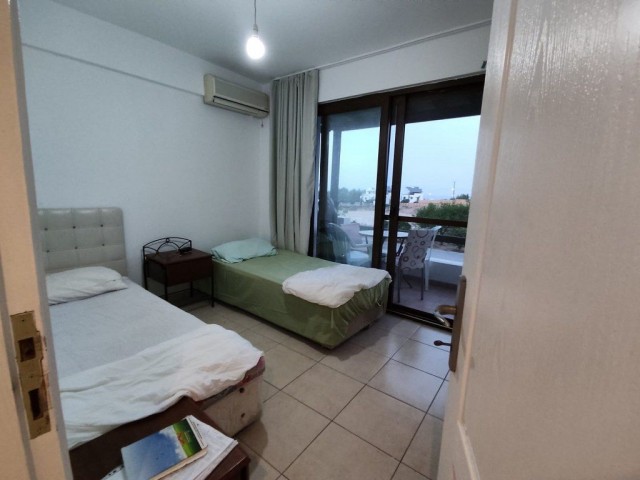 آپارتمان 1 خوابه برای فروش موقعیت Yesiltepe Alsancak Girne (منظره دریا و کوه)
