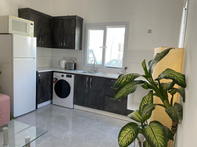 Renovierte 2-Zimmer-Wohnung zu vermieten, Lage im Stadtzentrum von Kyrenia