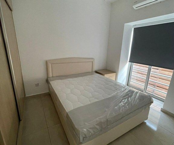 Schöne 2-Zimmer-Wohnung zu vermieten, Lage Catalkoy Kyrenia (Gemeinschaftspool)