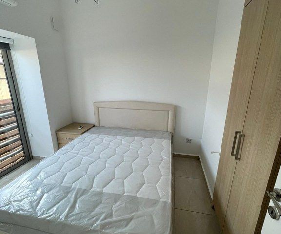 Schöne 2-Zimmer-Wohnung zu vermieten, Lage Catalkoy Kyrenia (Gemeinschaftspool)