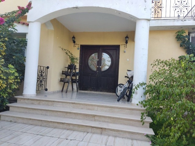 Nice 4 Bedroom Villa For Rent Location Zeytinlik Girne