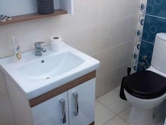 Penthouse For Sale in Küçük Kaymaklı, Nicosia