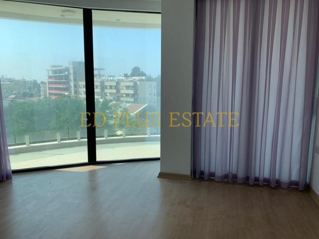 Flat To Rent in Girne Merkez, Kyrenia