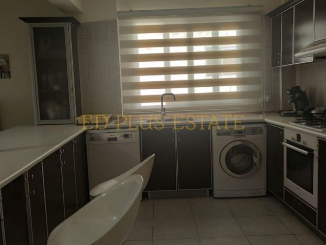 Girne Merkezde Full Eşyalı Satılık 2+1 Penthouse