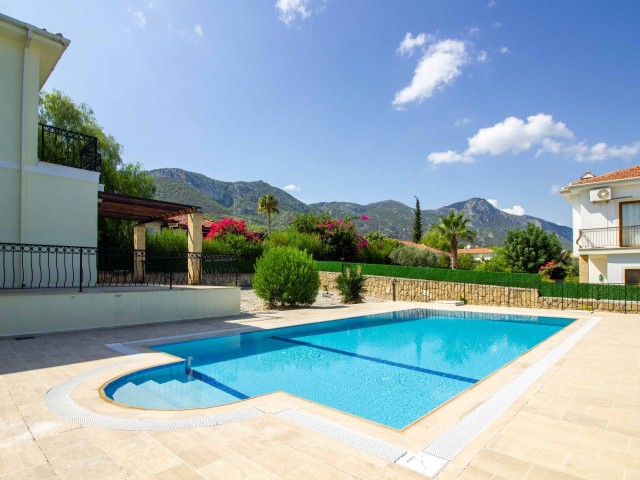 3+1 Villa mit Pool zum Verkauf in Kyrenia Çatalköy