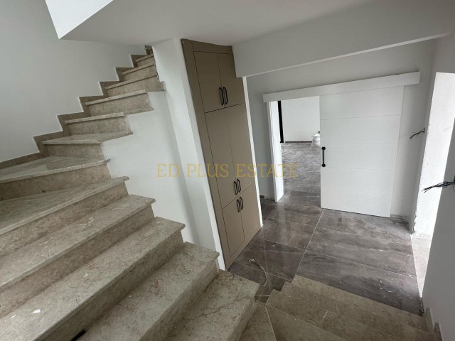 3+1 Detached House for Sale in Nicosia Alayköy