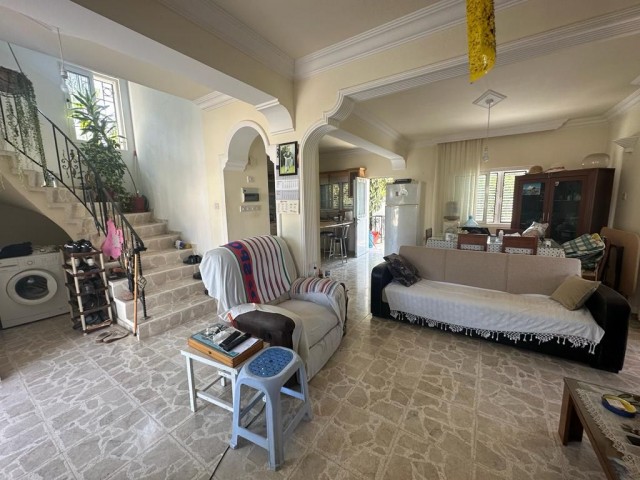 3+1 Villa zum Verkauf in Kyrenia Çatalköy