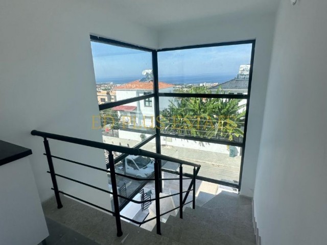 4+1 neue Villa mit Meerblick und Pool zum Verkauf in Çatalköy, Kyrenia