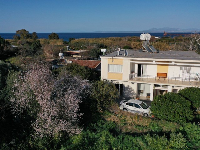 Building Consisting of 3 Flats for Sale in Lefke Gemikonağı