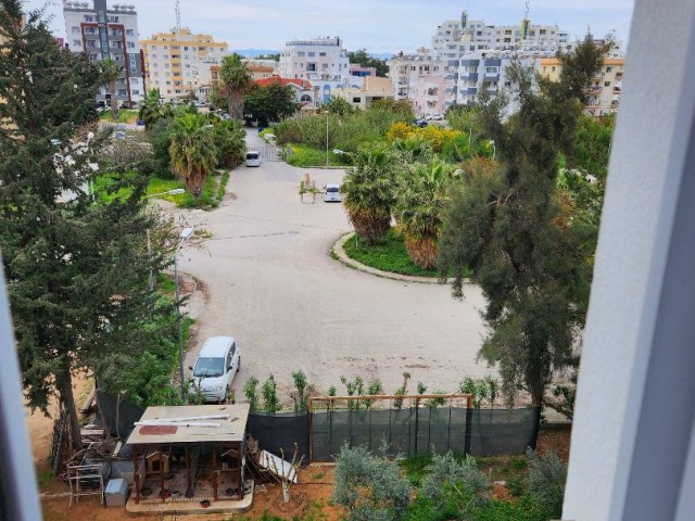 Komplett möblierte 2+1-Wohnung zur Miete im Zentrum von Famagusta