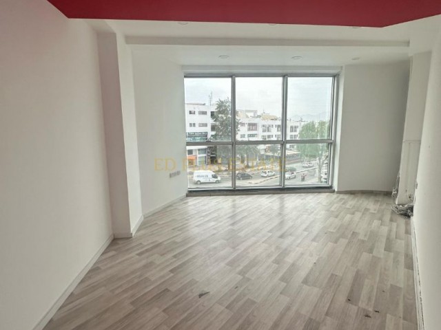 Office To Rent in Küçük Kaymaklı, Nicosia