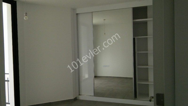 GİRNE MERKEZDE SATILIK 2+1 SIFIR DAİRE