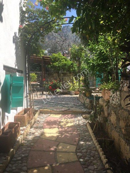 Detached House To Rent in Bellapais, Kyrenia