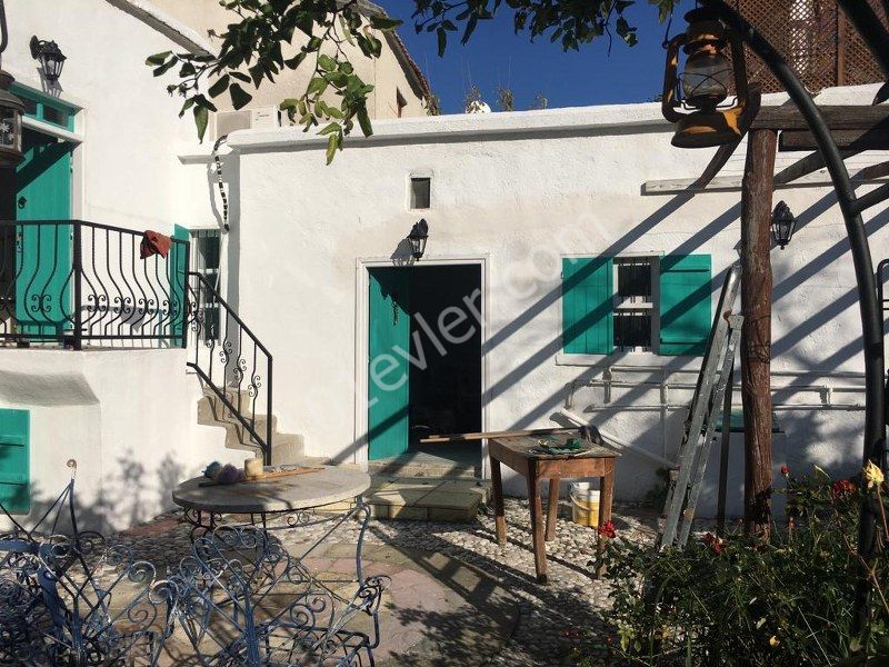 Detached House To Rent in Bellapais, Kyrenia