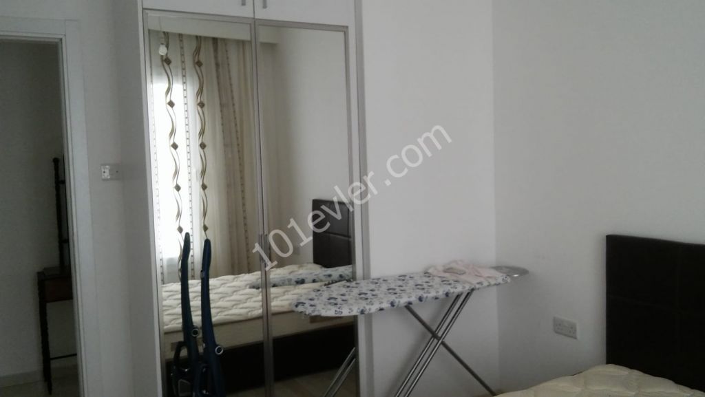 GİRNE MERKEZDE SATILIK 2+1 EŞYALI DAİRE 