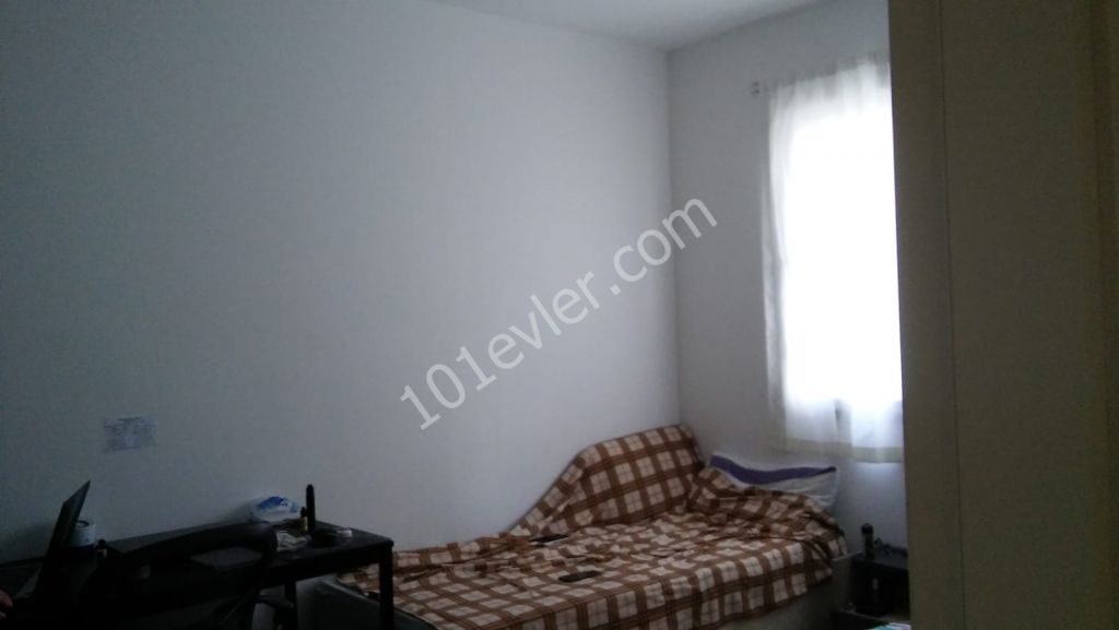 GİRNE MERKEZDE SATILIK 2+1 TÜRK KOÇANLI DAİRE