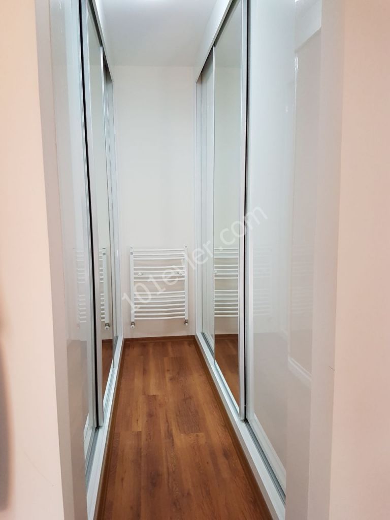 GİRNE AMFİ TİYATRO BÖLGESİNDE SATILIK DAĞ VE DENİZ MANZARALI 3+1 PENTHOUSE