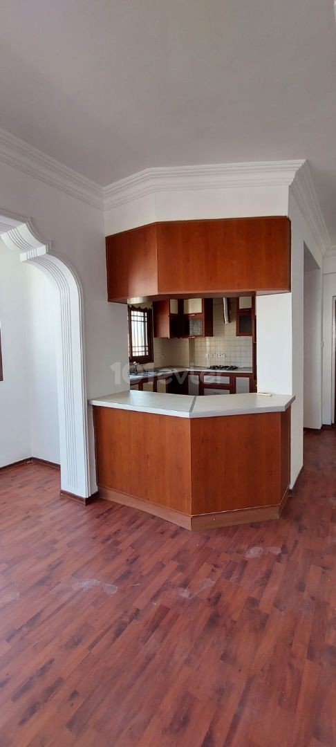 3+1 PENTHOUSE FOR SALE IN THE CENTER OF GUINEA