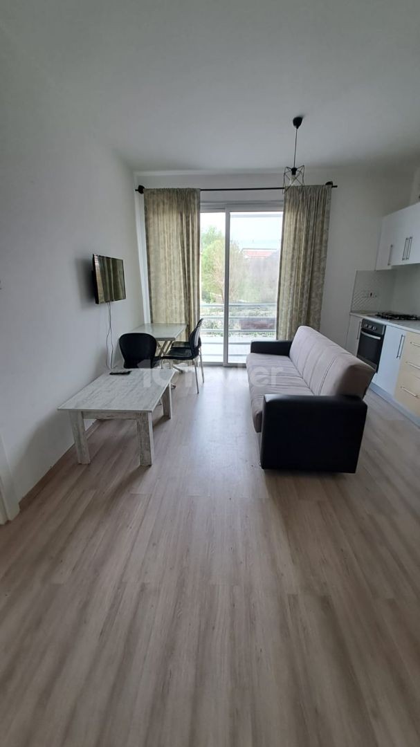 GİRNE ÇATALKÖY'DE SATILIK 1+1 DAİRE