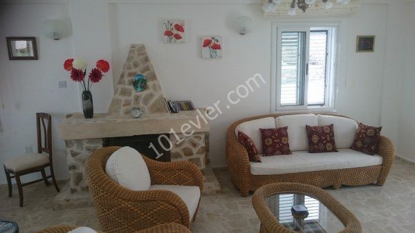 3 bed villa & private swimming pool for sale, Esentepe