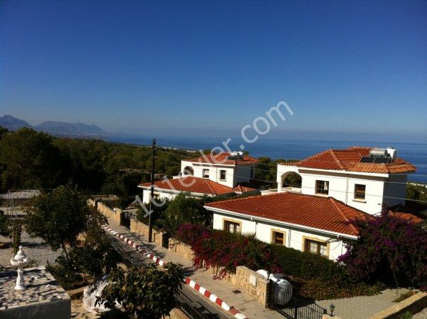 3 bedroom villa & swimming pool for sale, Esentepe