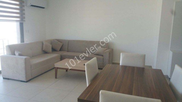 Girne merkezde satılık 2+1 deniz manzaralı daire