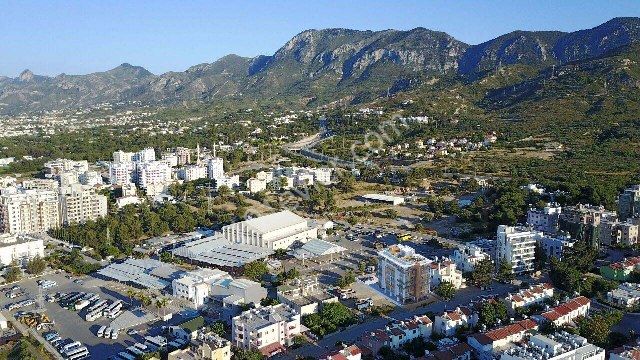 Eben Kaufen in Girne Merkez, Kyrenia