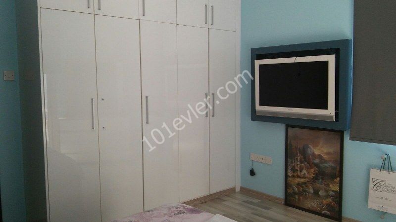 GİRNE MERKEZ'DE SATILIK DENİZ MANZARALI 2+1 LÜKS DAİRE