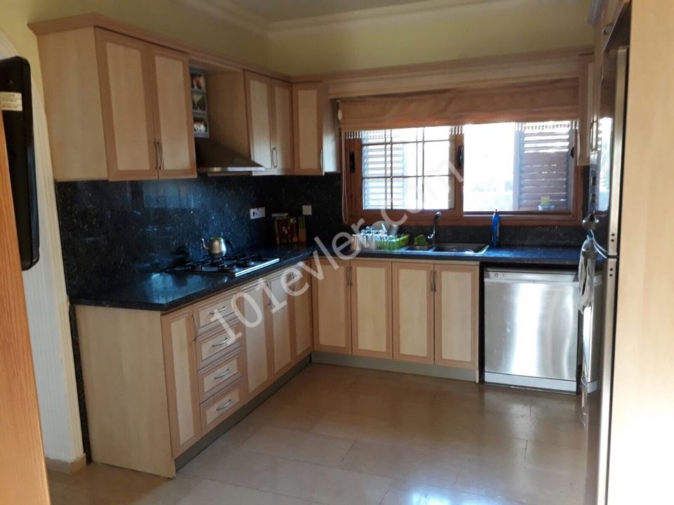 4 bedroom Villa for sale in Iskele Bahceler