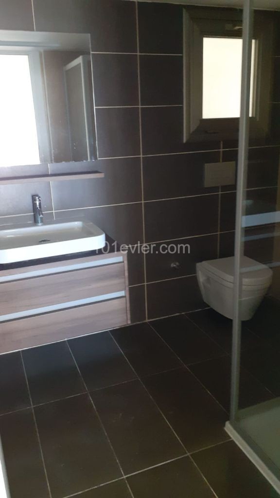 Flat To Rent in Doğanköy, Kyrenia