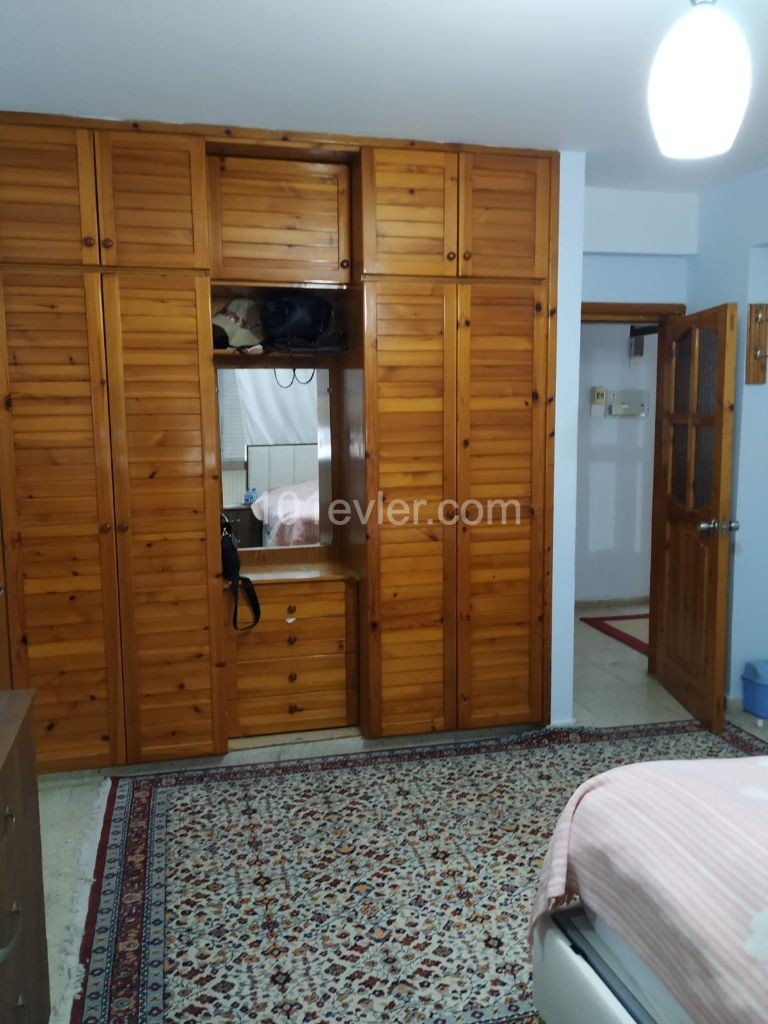 Girne Merkezde 2+1 Satılık Daire