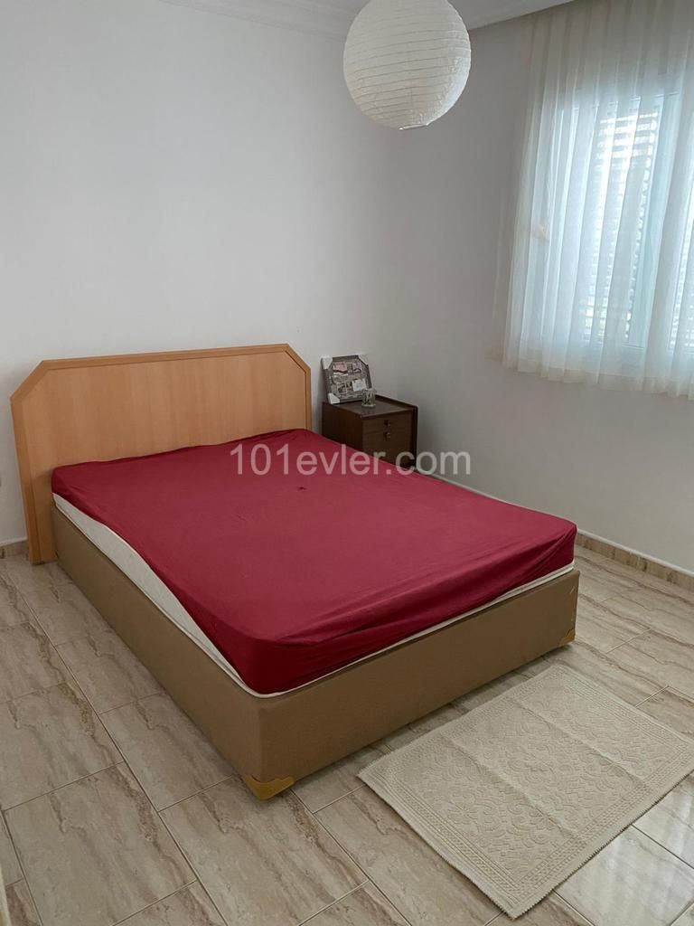 Girne Yeni Liman Bölgesinde 3+1 Eşyalı Kiralık Daire 