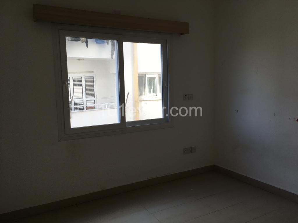 Flat To Rent in Girne Merkez, Kyrenia