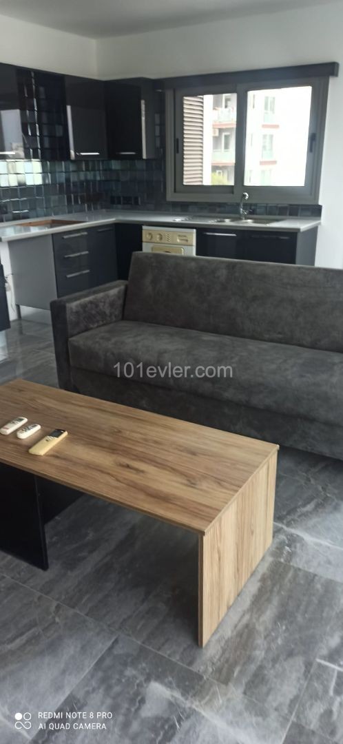 Girne Merkez'de 2+1 Havuzlu Eşyalı  Residence