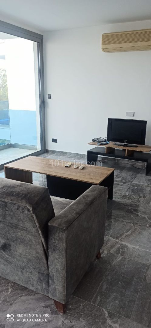 Girne Merkez'de 2+1 Havuzlu Eşyalı  Residence