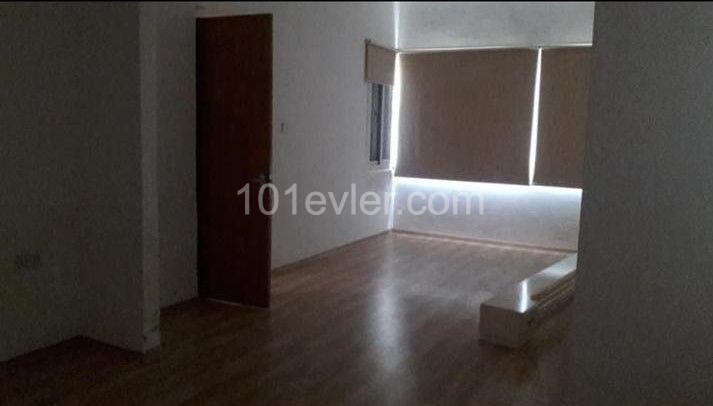 Detached House For Sale in Güzelyurt Merkez, Guzelyurt